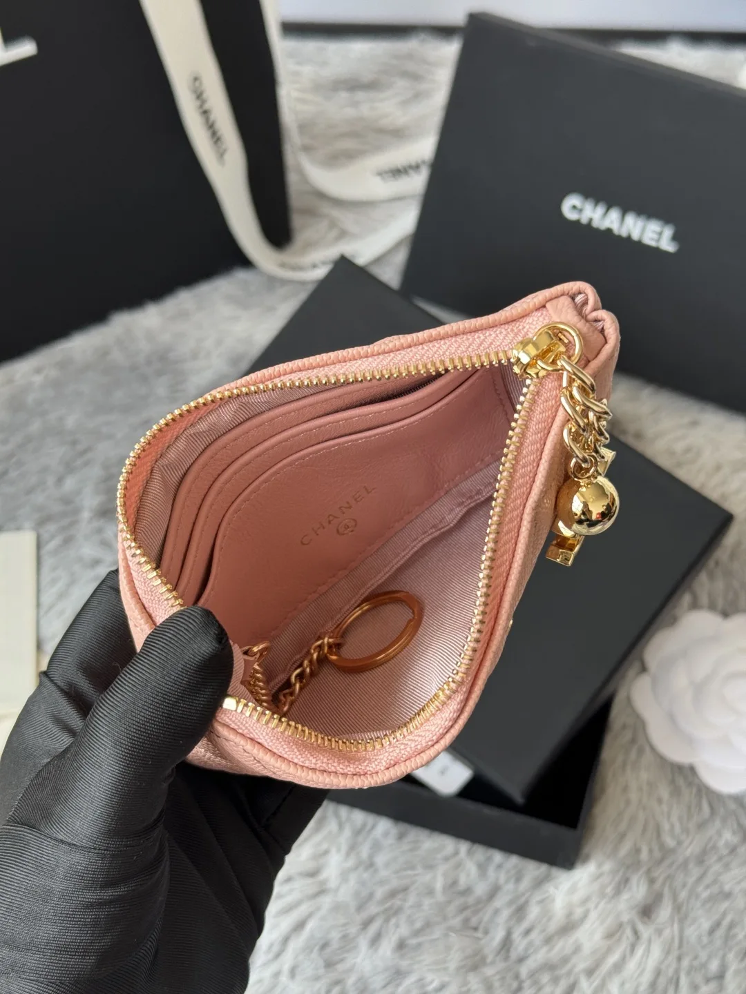 Chanel A50168 Zipped Pendant Coin Purse Card Holder - Detail view 6