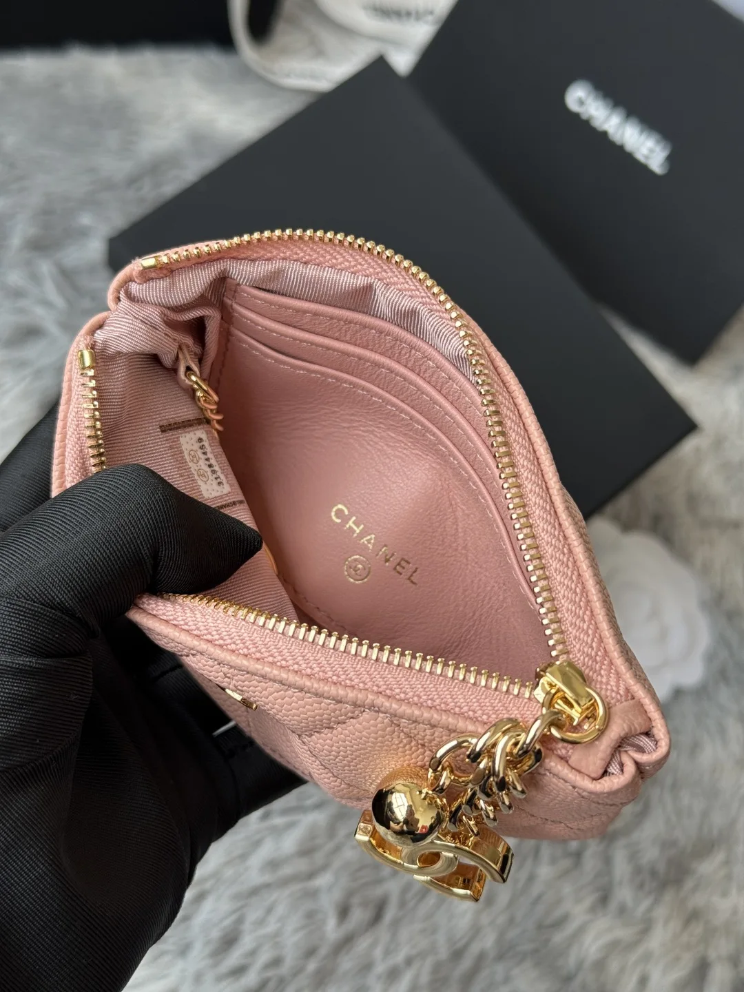 Chanel A50168 Zipped Pendant Coin Purse Card Holder - Detail view 7