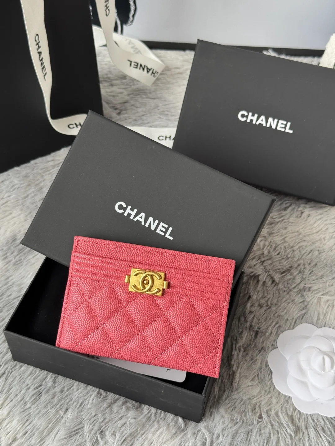 Chanel 84431 New Le Boy Cardholder - Detail view 2