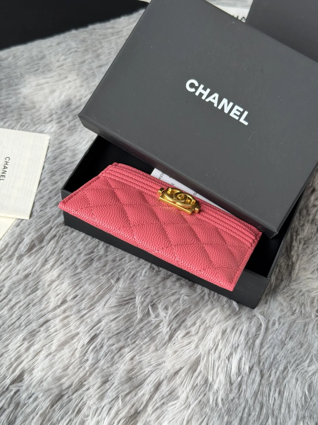 Chanel 84431 New Le Boy Cardholder - Detail view 5