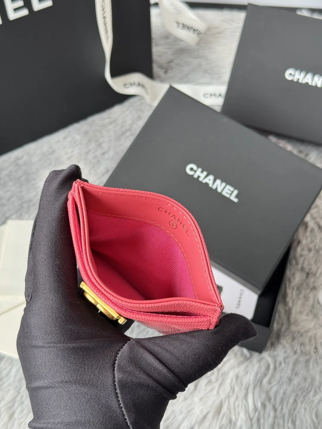 Chanel 84431 New Le Boy Cardholder - Detail view 7