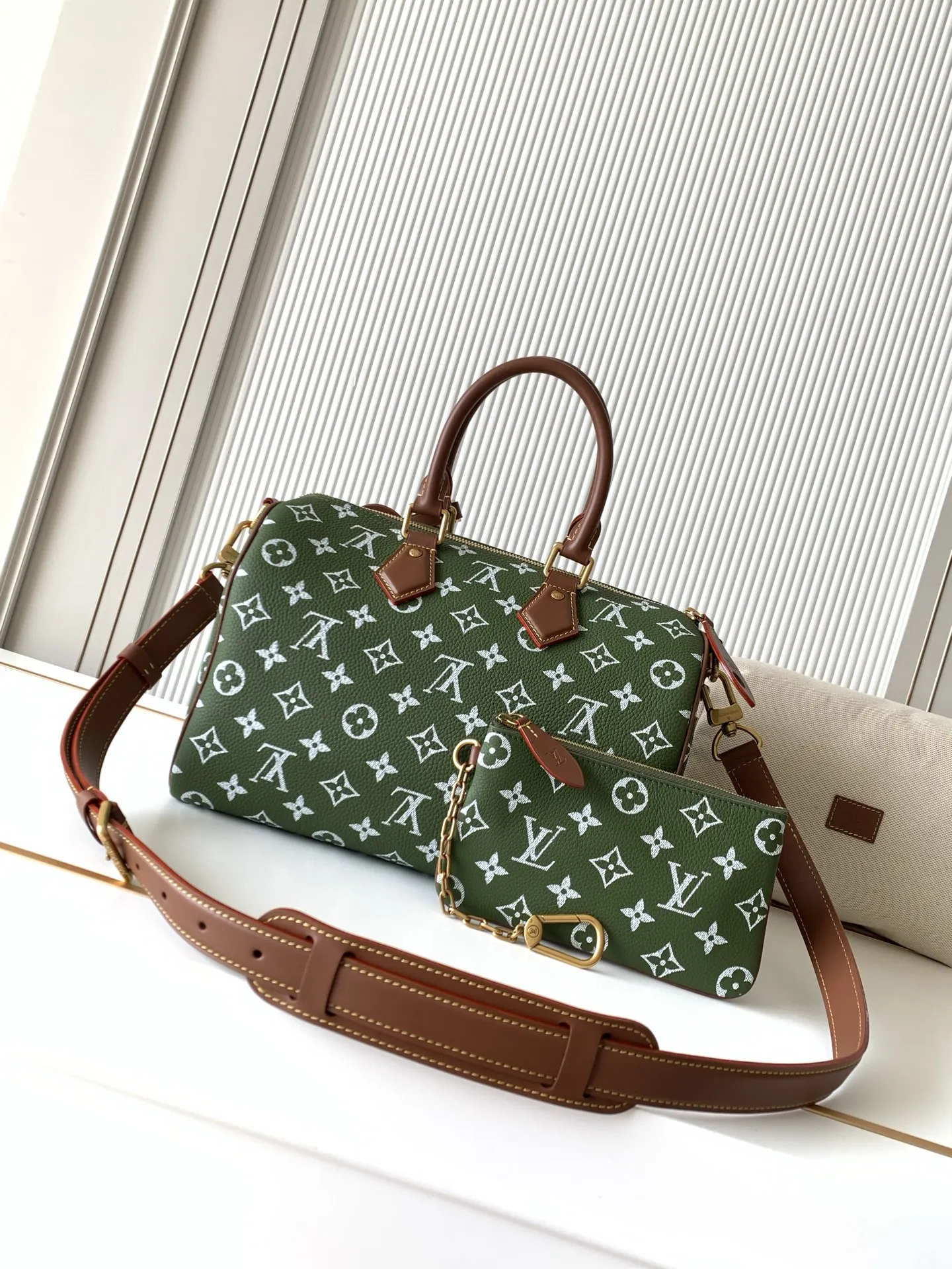 LVM15241军绿 Speedy P9 Bandouliere30手袋 - 细节图 3