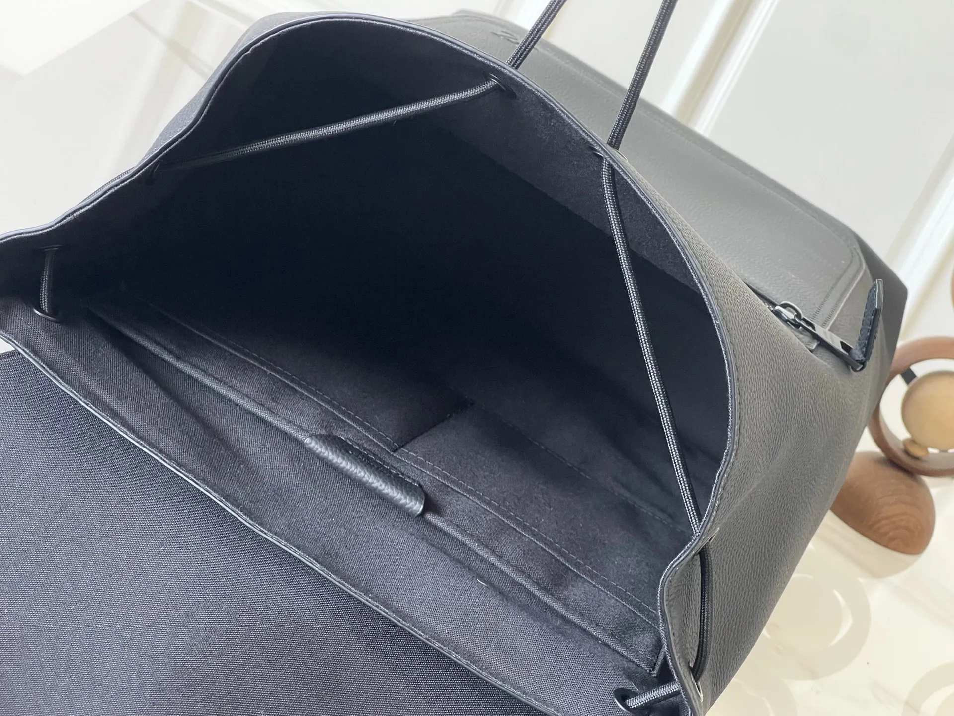 LVM15262黑色 Fastline 双肩包 - 细节图 8