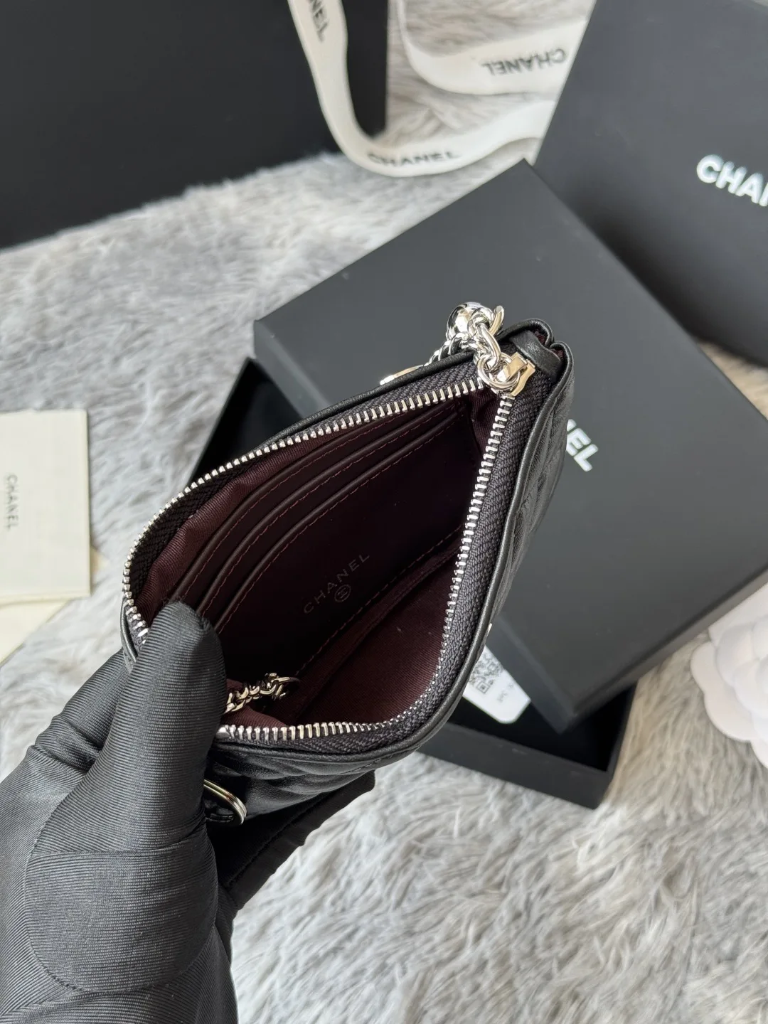 Chanel A50168 Pendant Coin Purse - Detail view 7