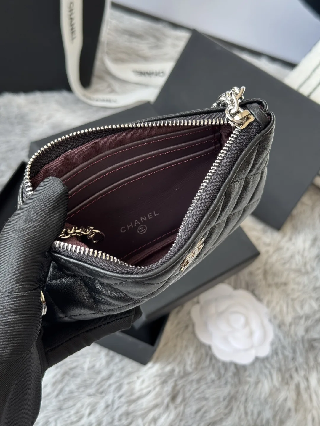 Chanel A50168 Pendant Coin Purse - Detail view 8