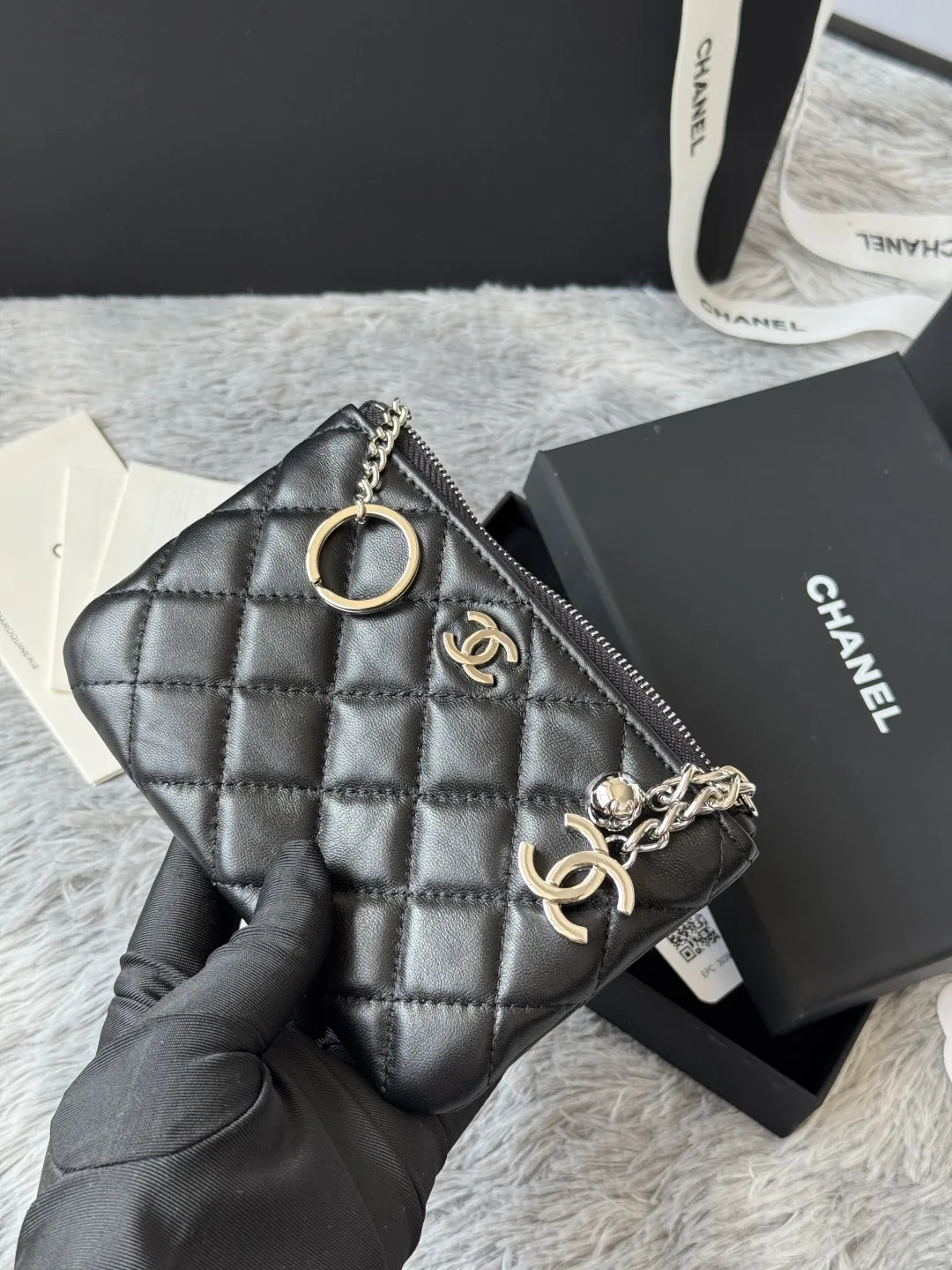 Chanel A50168 Pendant Coin Purse - Detail view 9