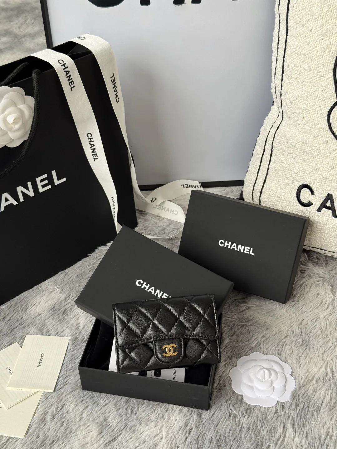 Chanel AP0214 Lambskin CF Cardholder - Detail view 1