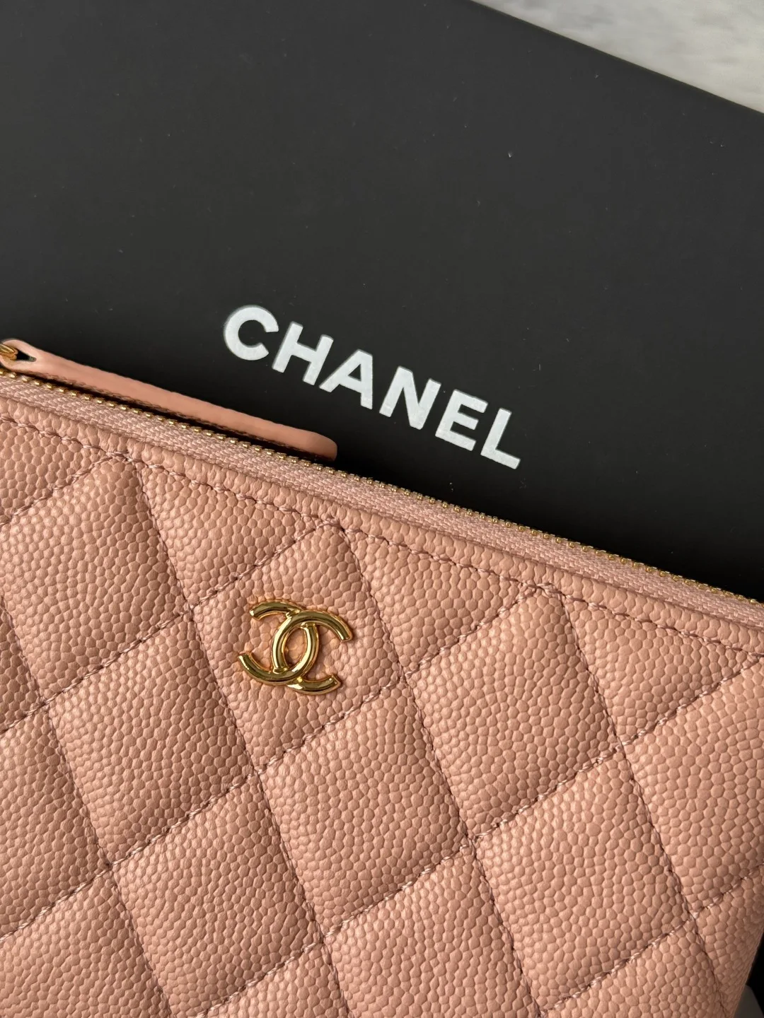 Chanel A82365 Coin Purse - Detail view 4