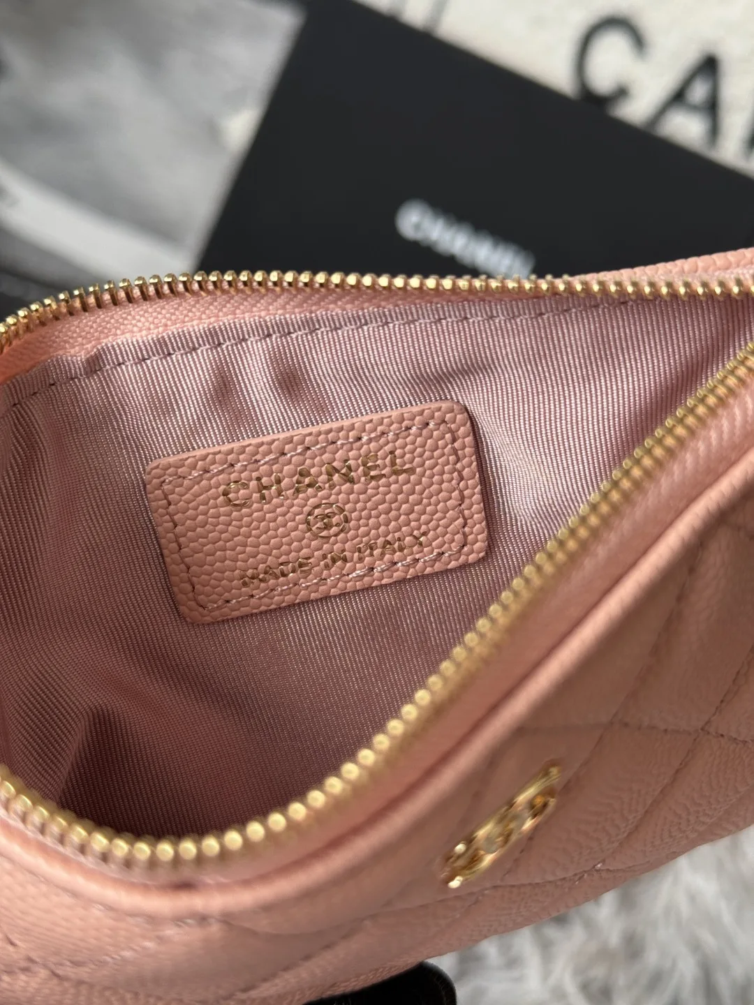 Chanel A82365 Coin Purse - Detail view 9