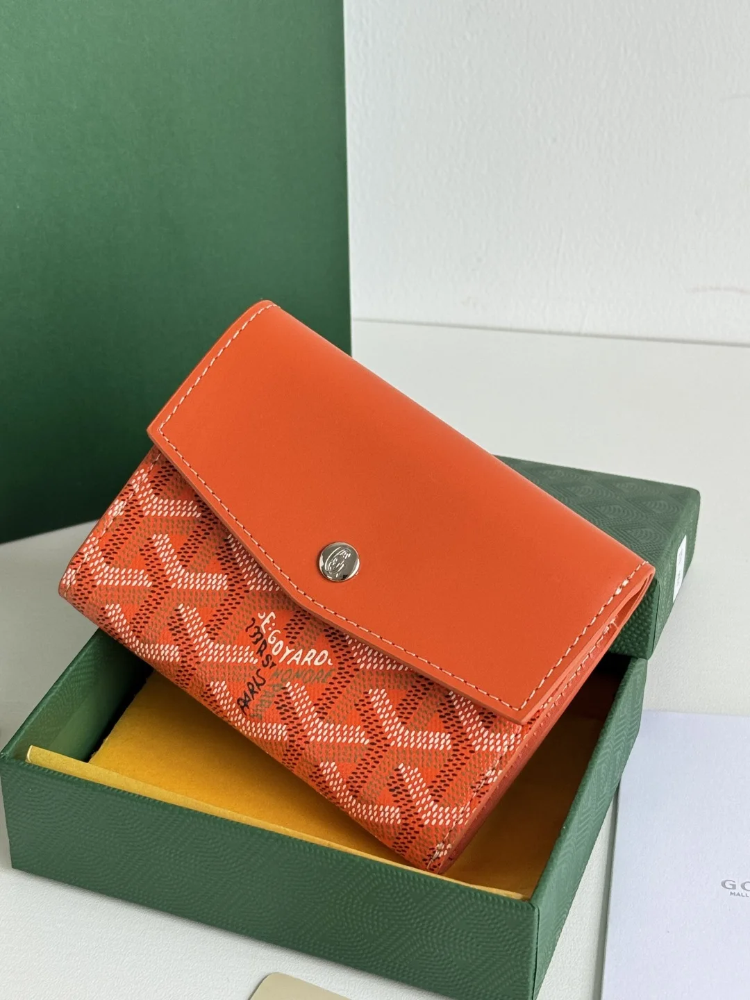 Goyard 3319 Saint-Gabriel Envelope Trifold Wallet - Detail view 2