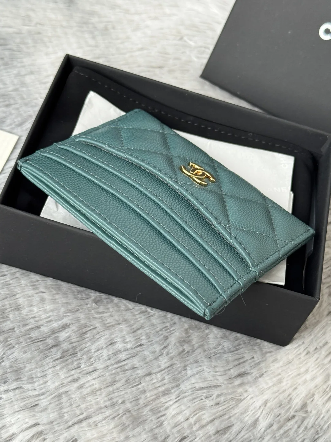 Chanel AP4472 2025 Cowhide Card Holder - Detail view 4