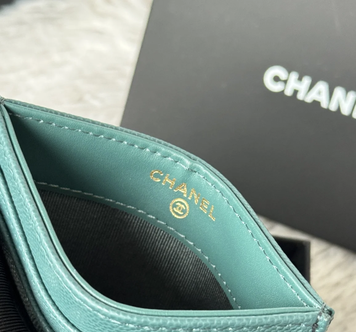 Chanel AP4472 2025 Cowhide Card Holder - Detail view 8