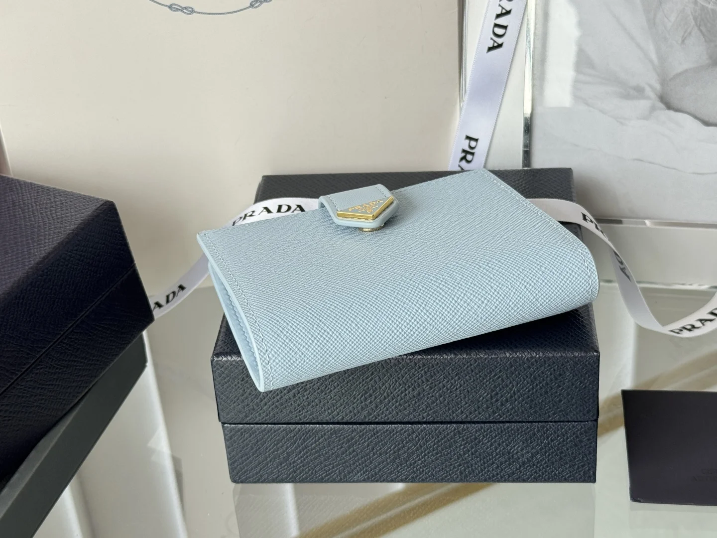Prada 1MV204 Small Wallet Clutch Card Holder - Detail view 5