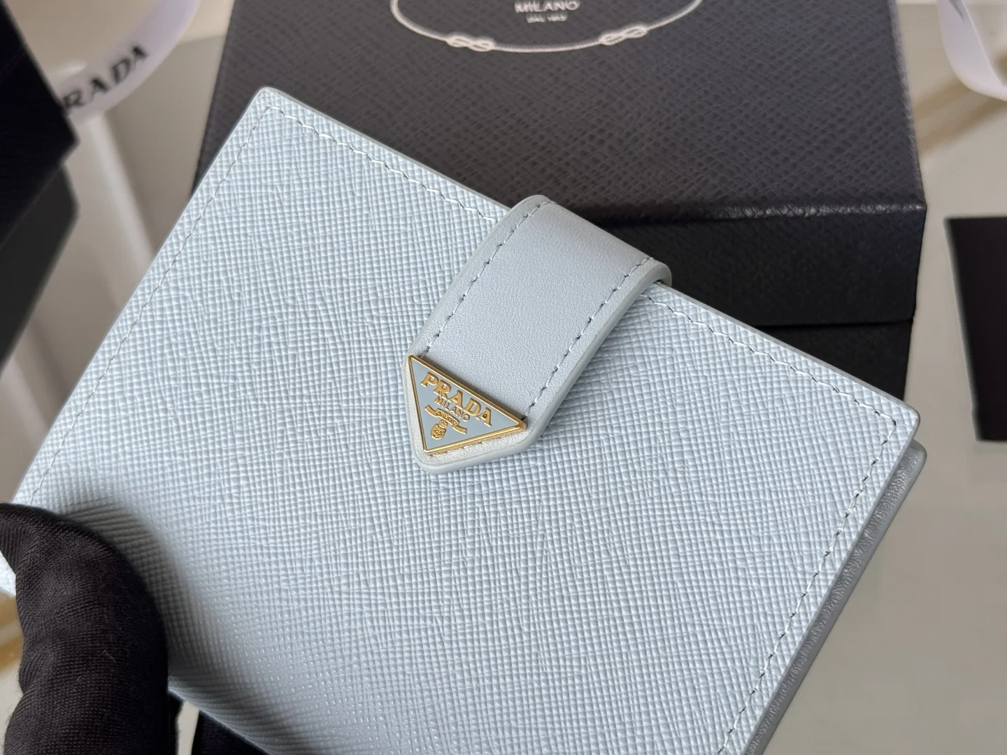 Prada 1MV204 Small Wallet Clutch Card Holder - Detail view 6