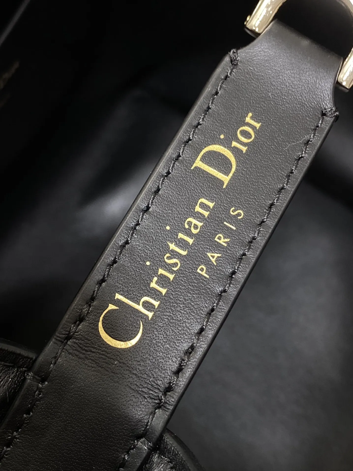 Dior Black Toujours Vertical Medium Handbag - Detail view 6