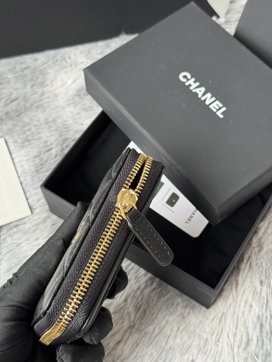 Chanel AP0216 Zipper Coin Purse - Detail view 7