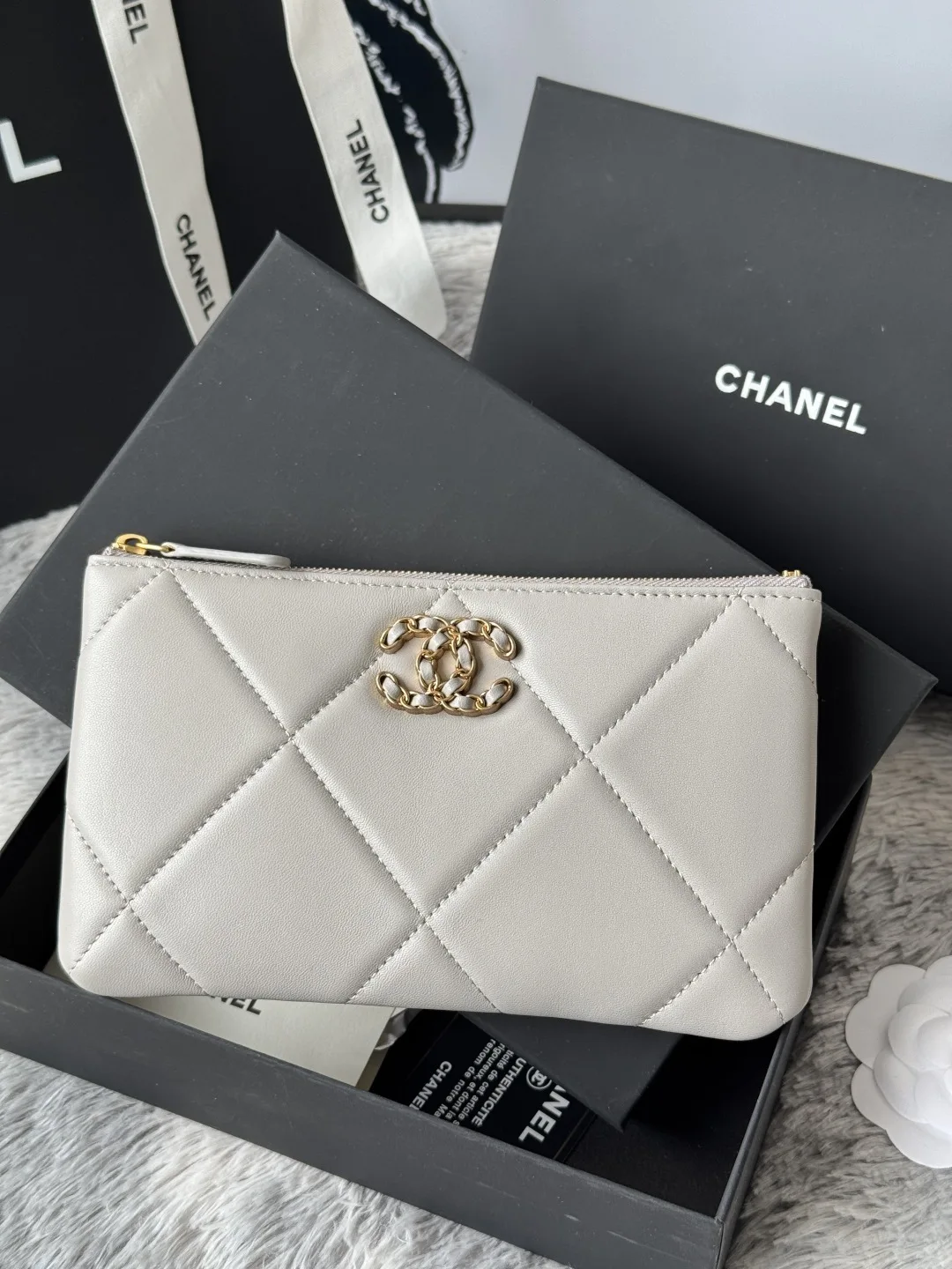 Chanel AP1790 Diamond Quilted Flap Coin Purse - Detail view 2