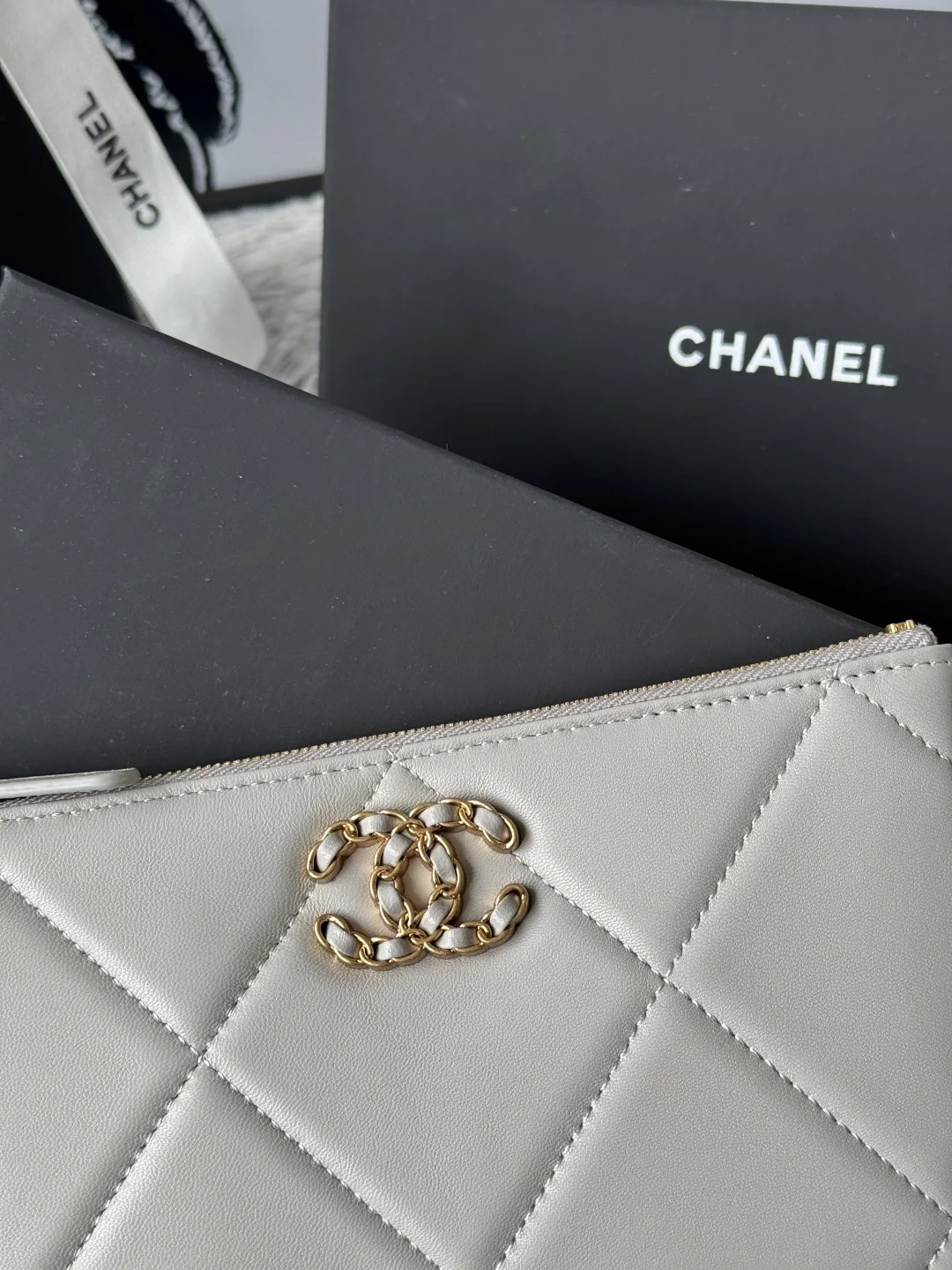 Chanel AP1790 Diamond Quilted Flap Coin Purse - Detail view 3