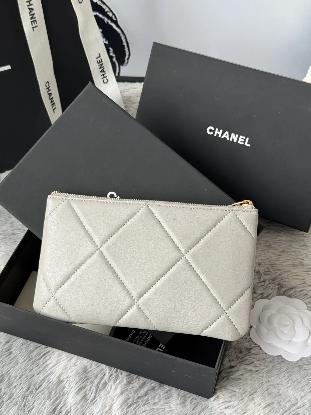 Chanel AP1790 Diamond Quilted Flap Coin Purse - Detail view 4