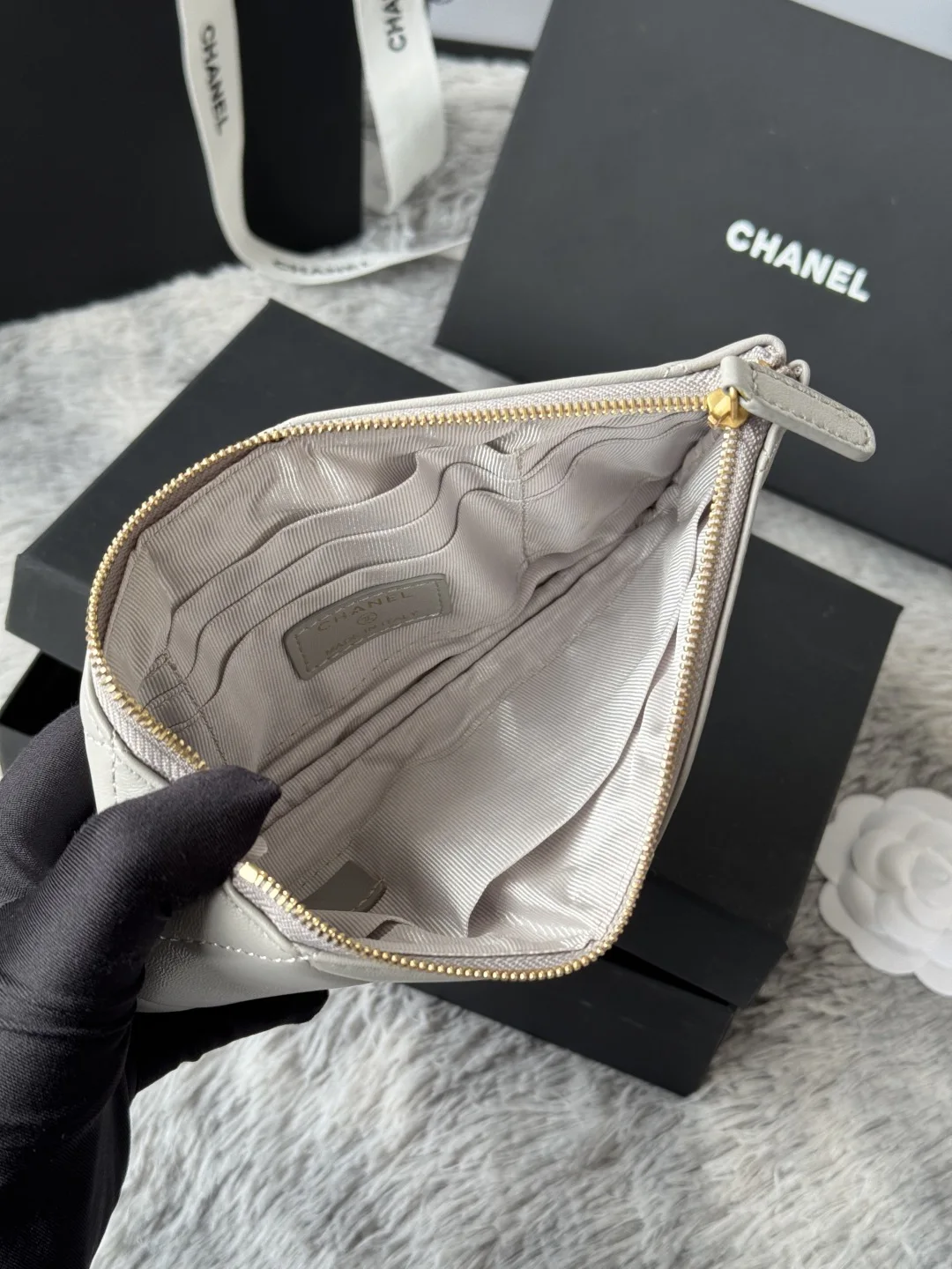 Chanel AP1790 Diamond Quilted Flap Coin Purse - Detail view 8