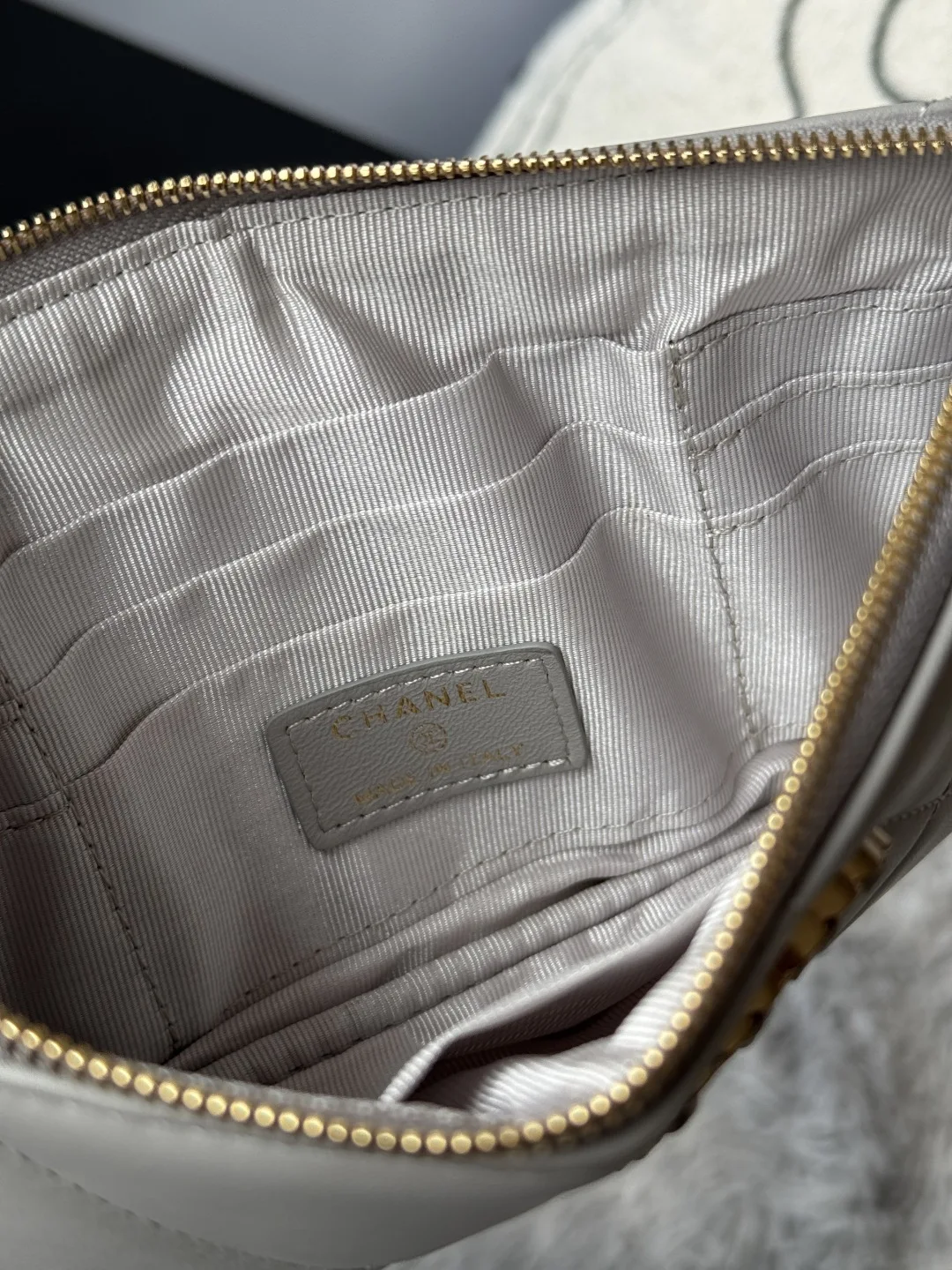 Chanel AP1790 Diamond Quilted Flap Coin Purse - Detail view 9