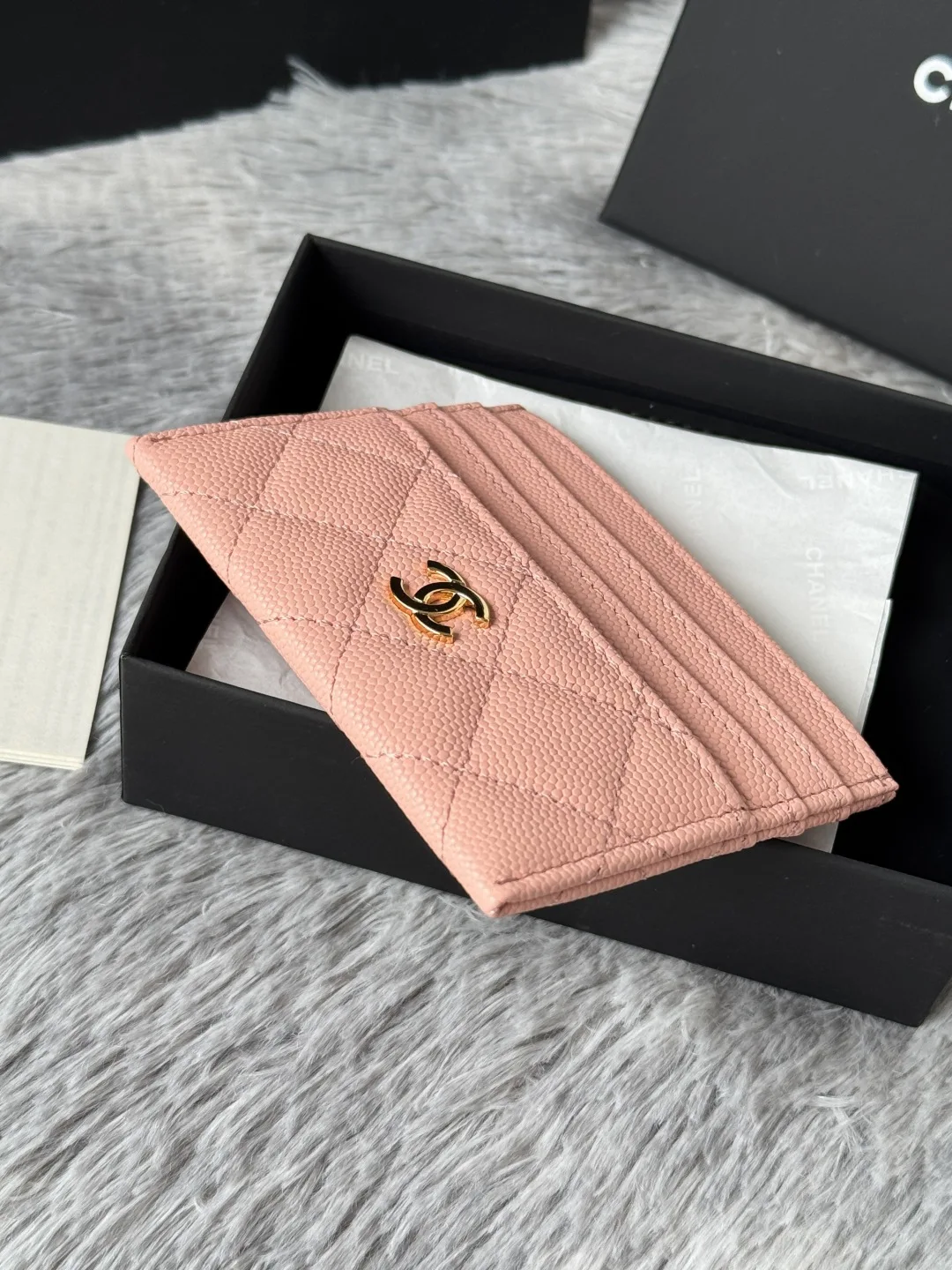 Chanel AP4472 2025 New Season Lambskin Cardholder - Detail view 5