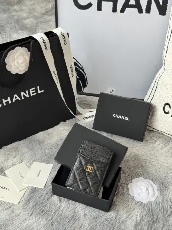 AP0223 Ultra Mini Lambskin Cardholder