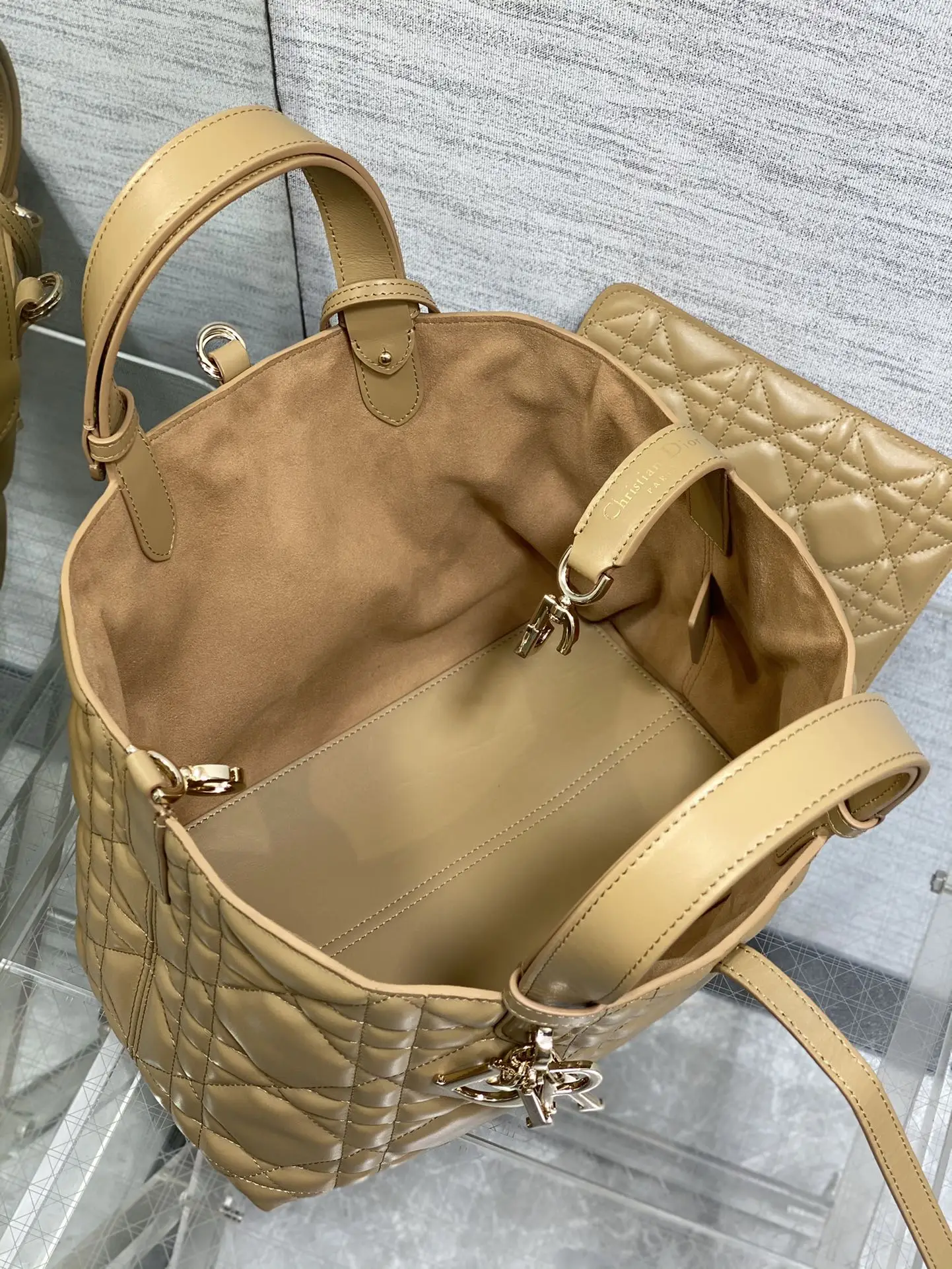 Dior Caramel Brown Toujours Medium Handbag - Detail view 8