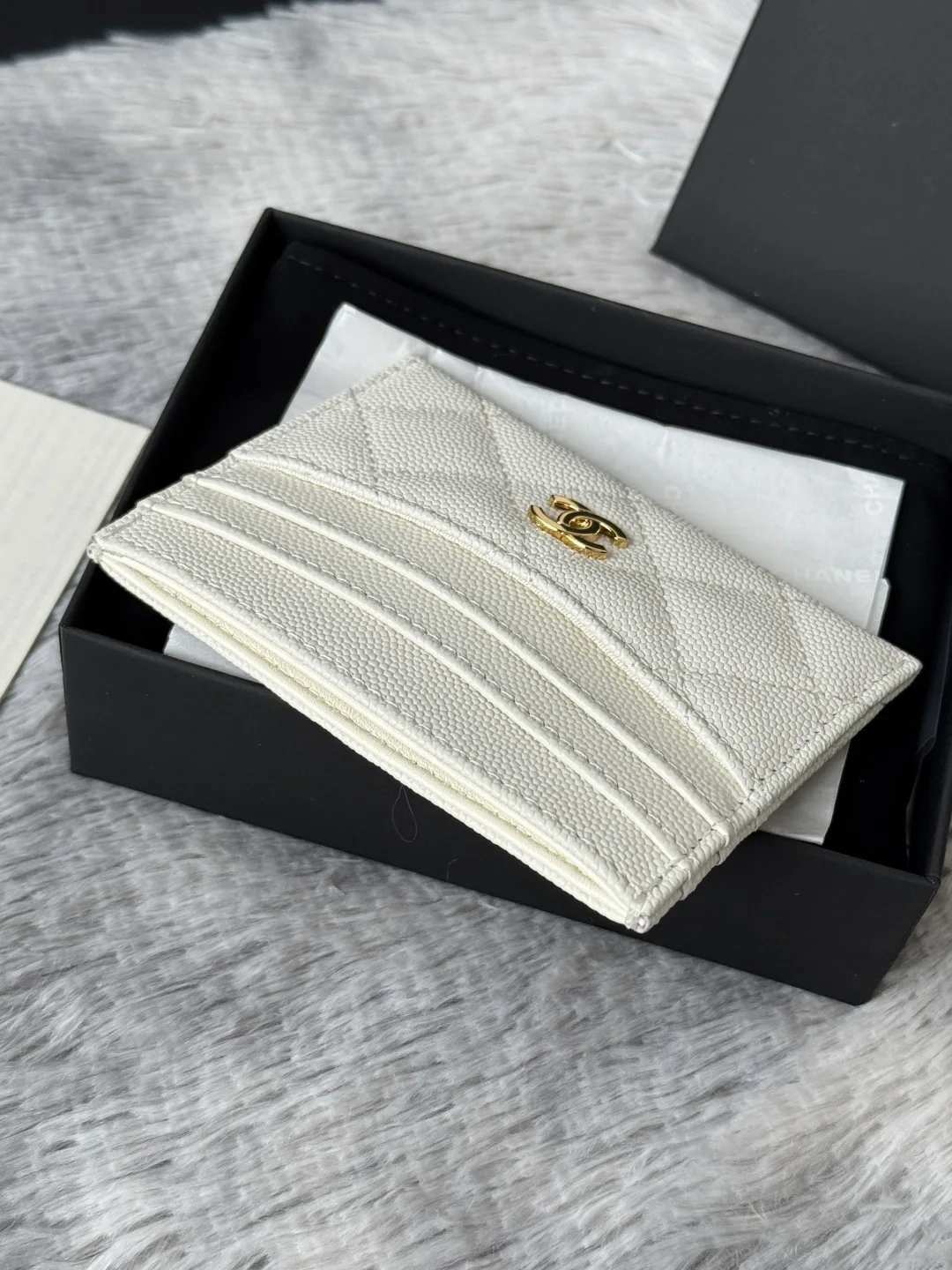 Chanel AP4472 2025 calfskin card holder - Detail view 4