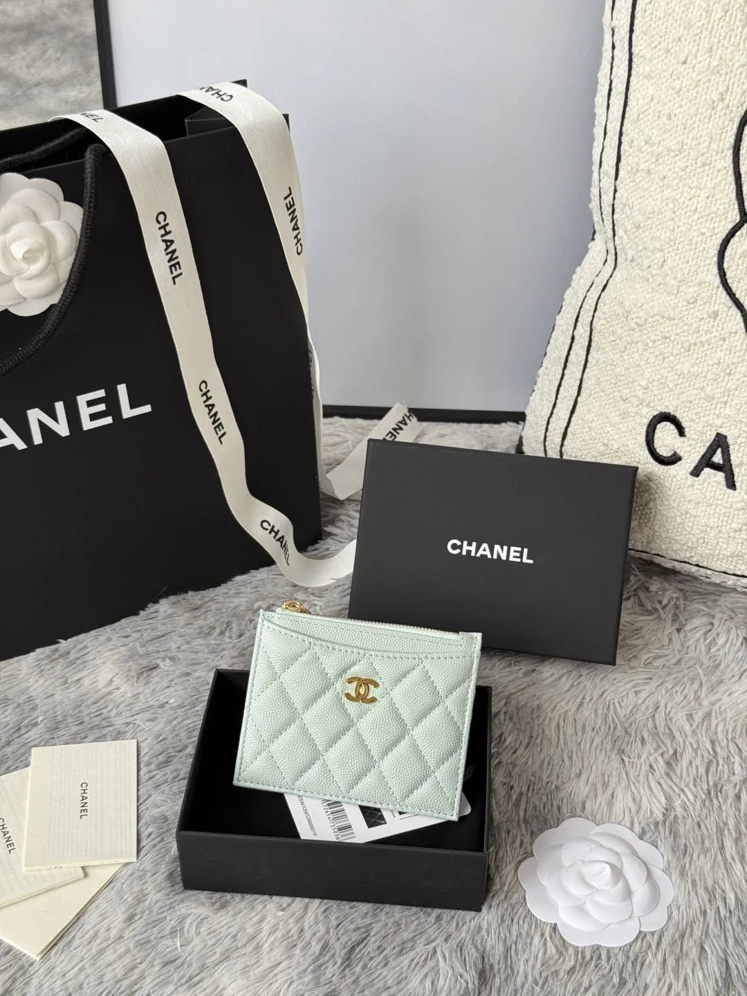 Chanel A84105 Single Card Holder - Detail view 1