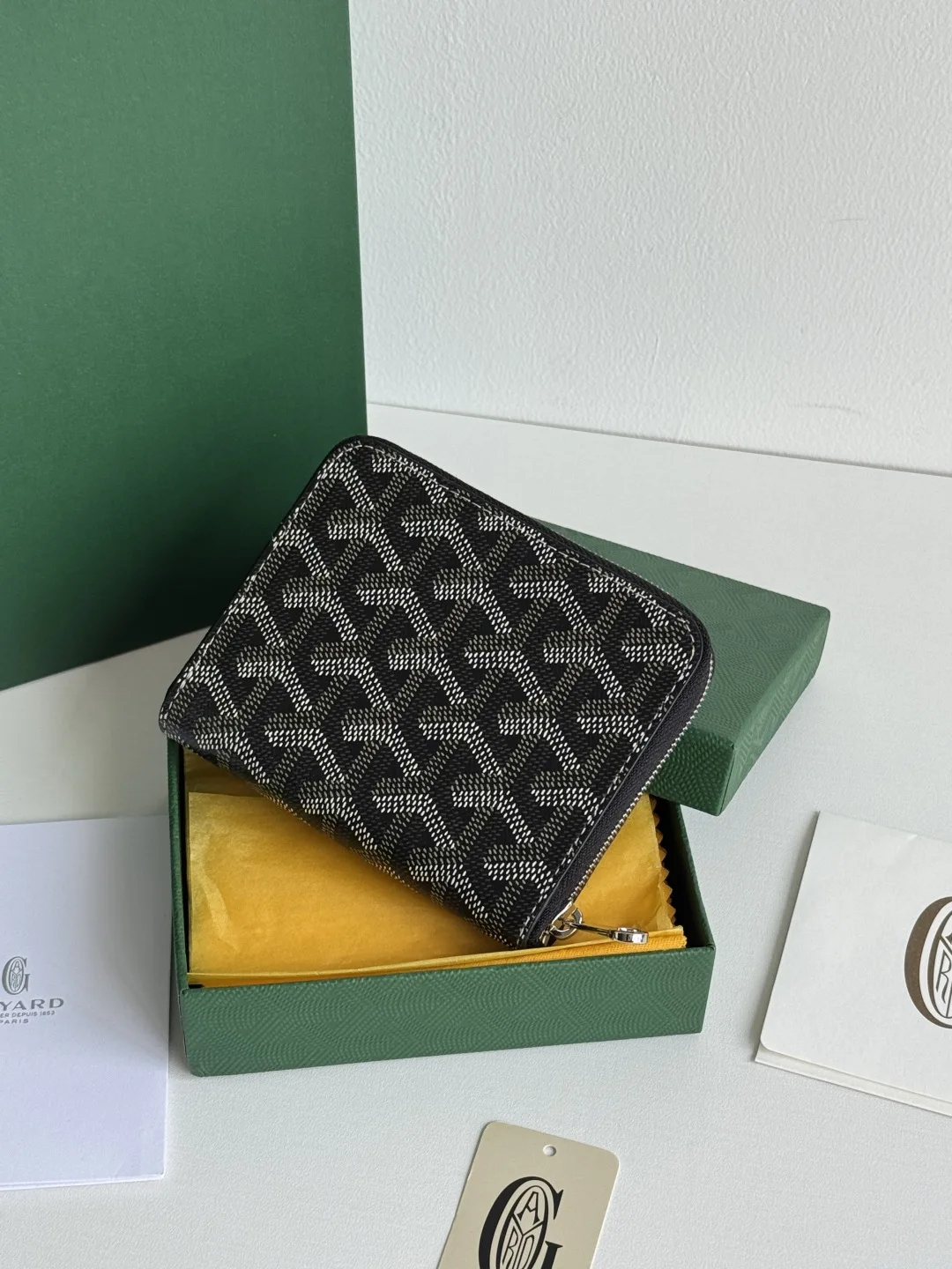 Goyard 3305 MATIGNON MINI Zipper Wallet - Detail view 3