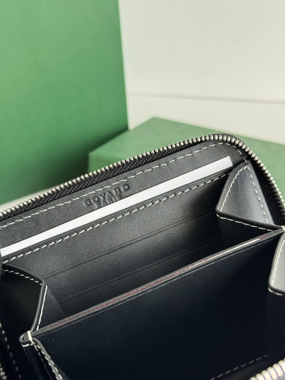 Goyard 3305 MATIGNON MINI Zipper Wallet - Detail view 8