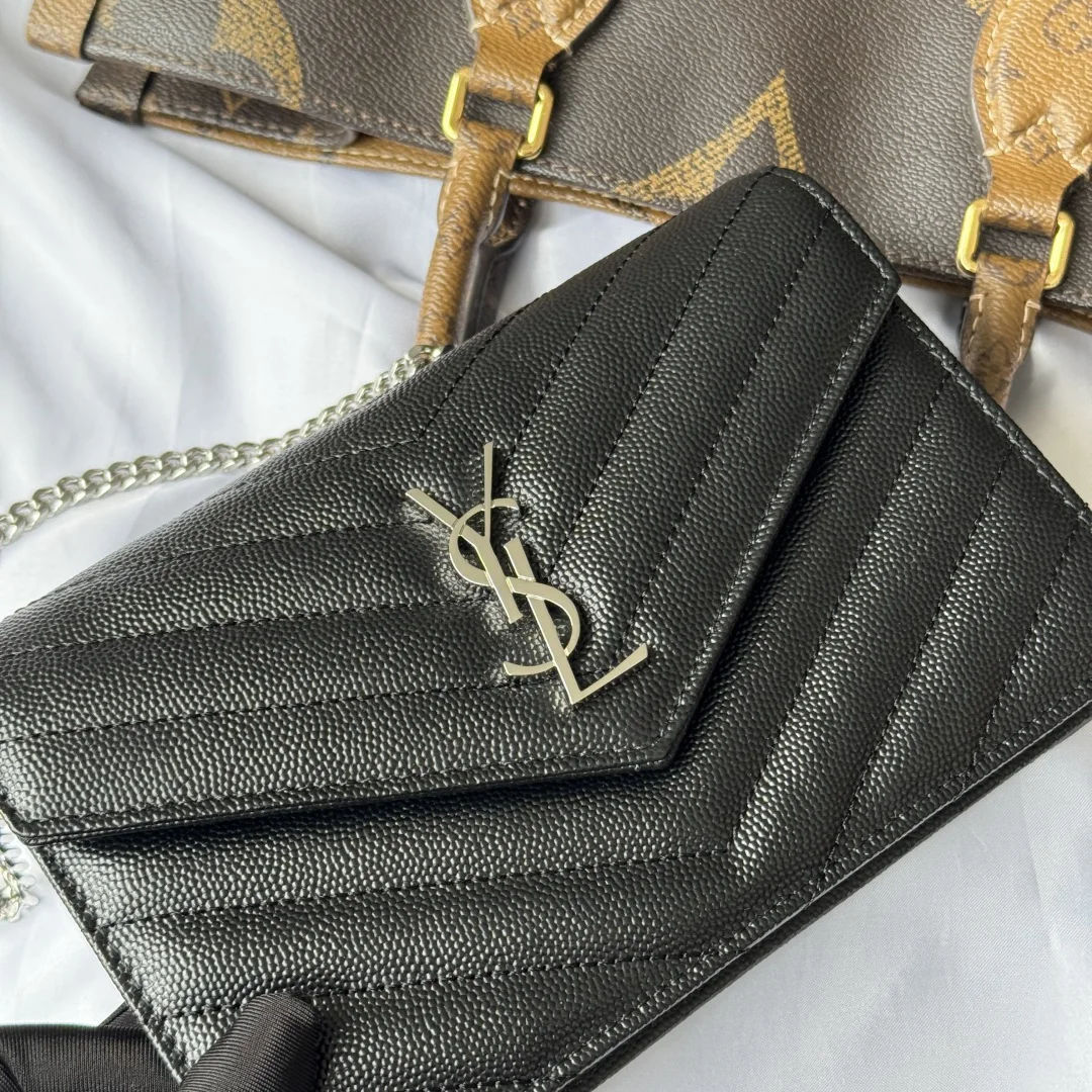 SAINT LAURENT 393953 WOC Small Envelope Bag - Detail view 4