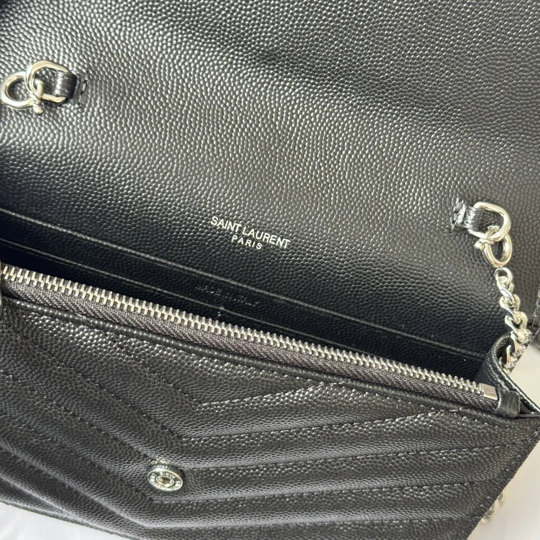 SAINT LAURENT 393953 WOC Small Envelope Bag - Detail view 9