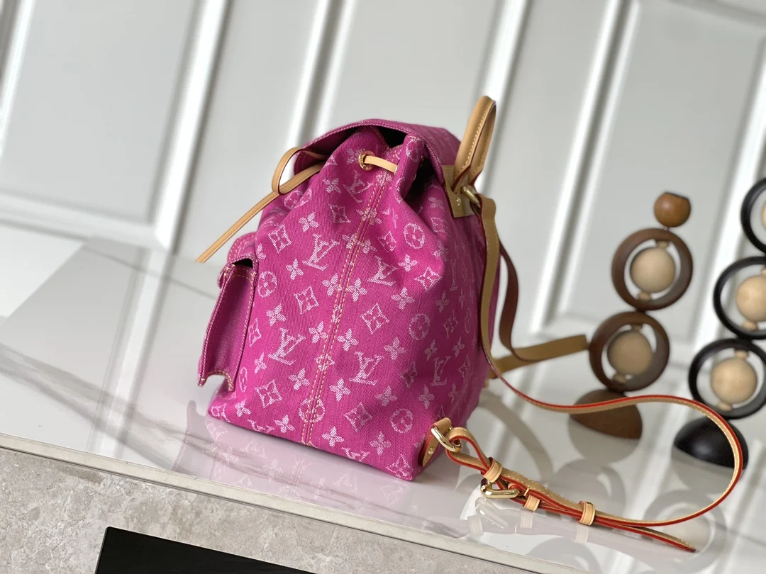 Louis Vuitton M95240 Denim Backpack - Detail view 2
