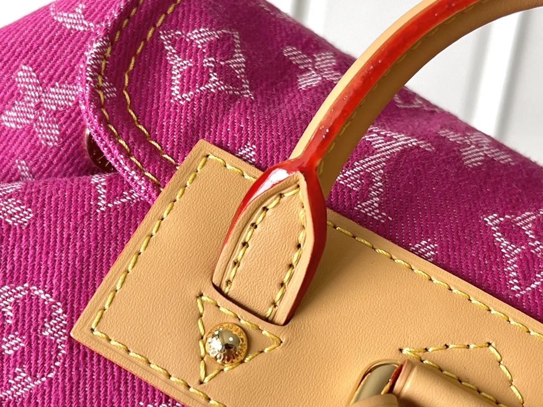 Louis Vuitton M95240 Denim Backpack - Detail view 6