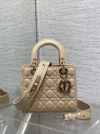 Lady戴妃四格系列