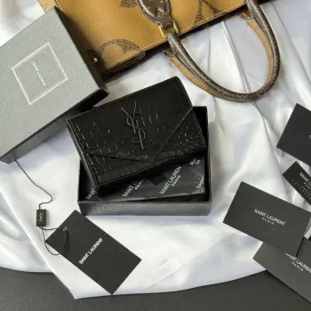 414404 两折短夹包 卡包 零钱包