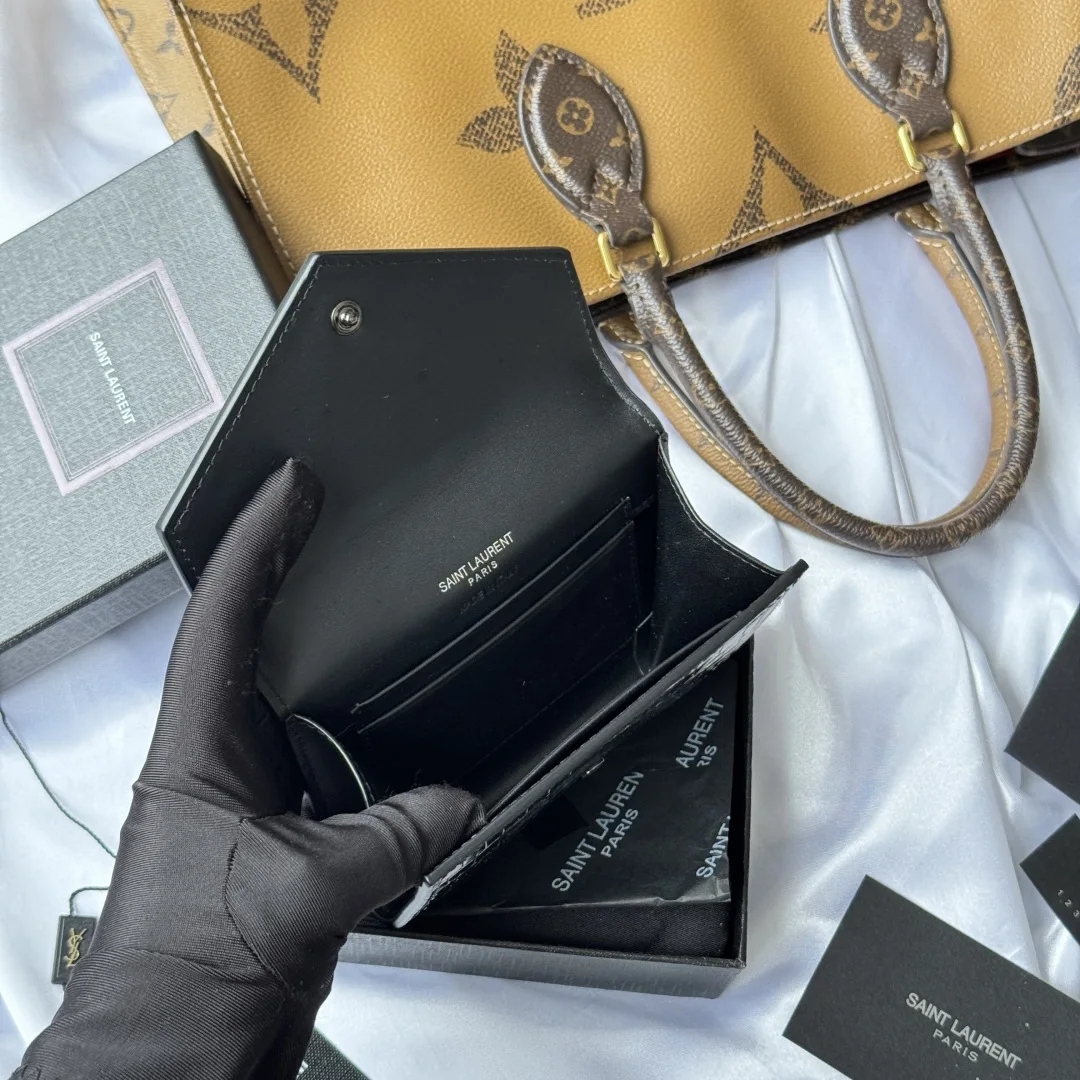 SAINT LAURENT 414404 Two-Fold Short Wallet Card Holder Coin Purse - Detail view 7
