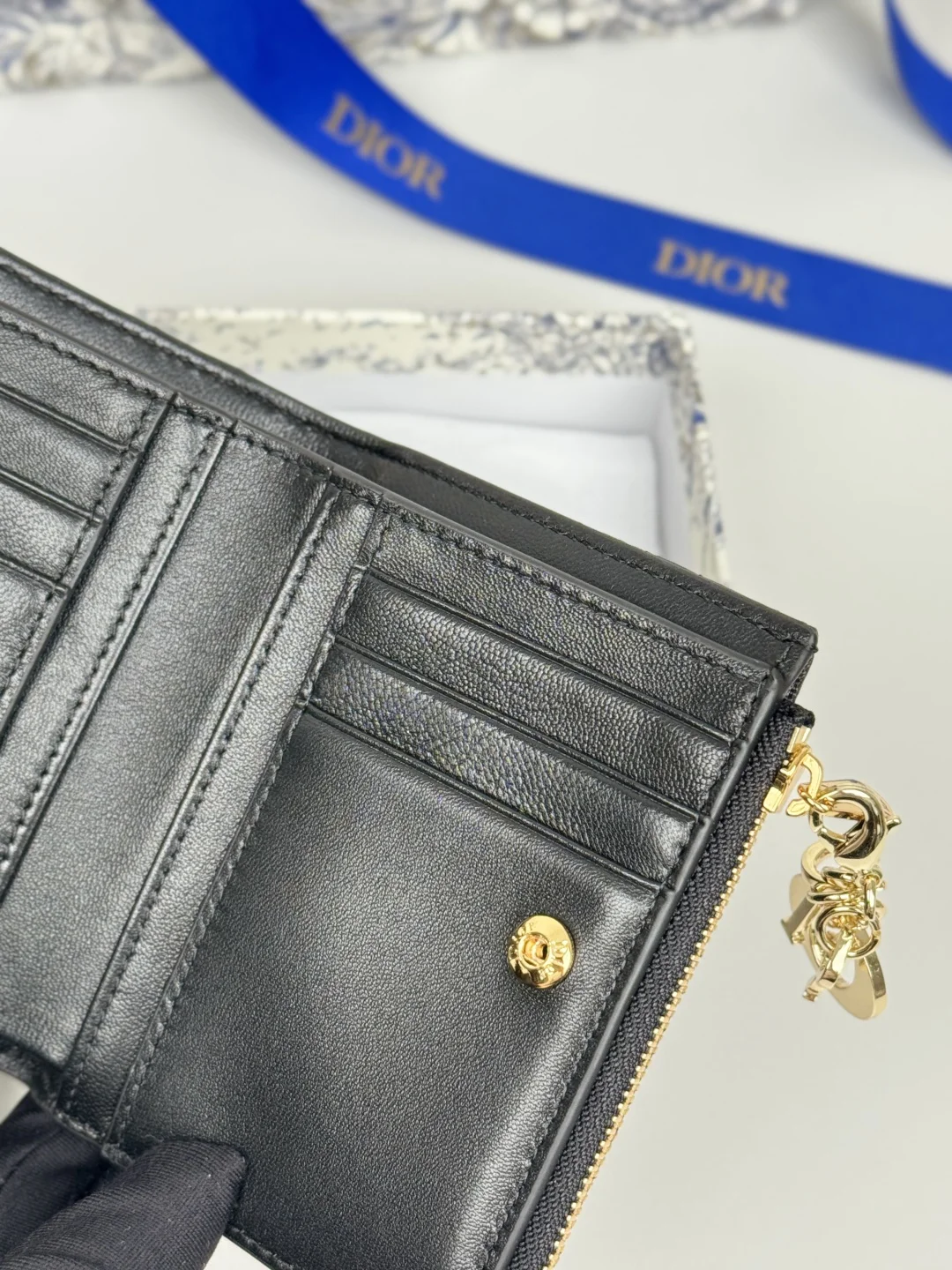 Dior S6037UBHZ_M928 Caro Dahlia Lambskin Card Holder Wallet - Detail view 9