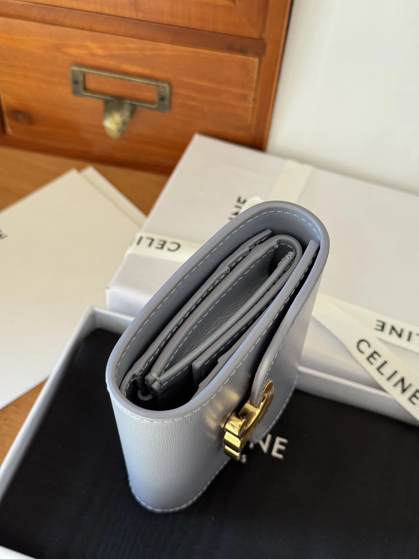 Celine TRIOMPHE Small Leather Flap Bag Wallet - Detail view 2
