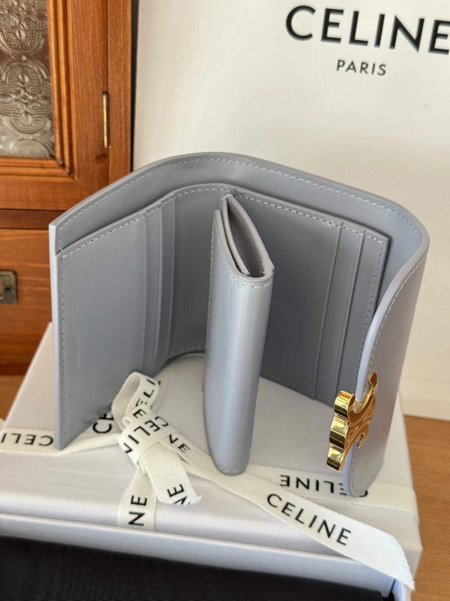 Celine TRIOMPHE Small Leather Flap Bag Wallet - Detail view 6