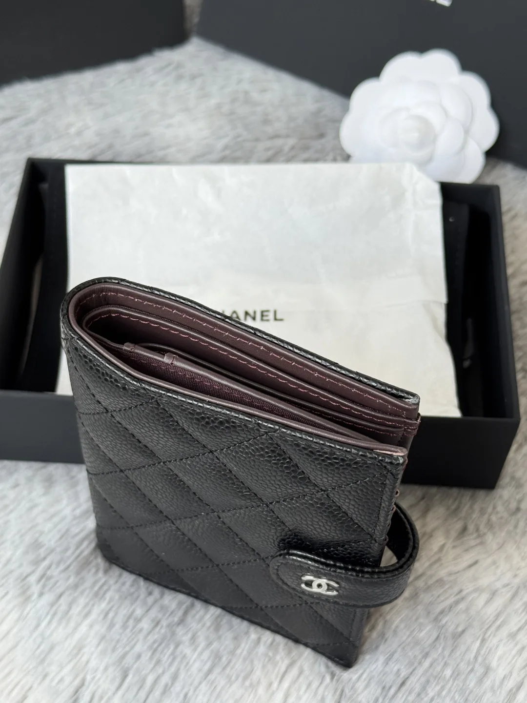 Chanel AP3196 Passport Bag Multi-functional Passport Holder - Detail view 7