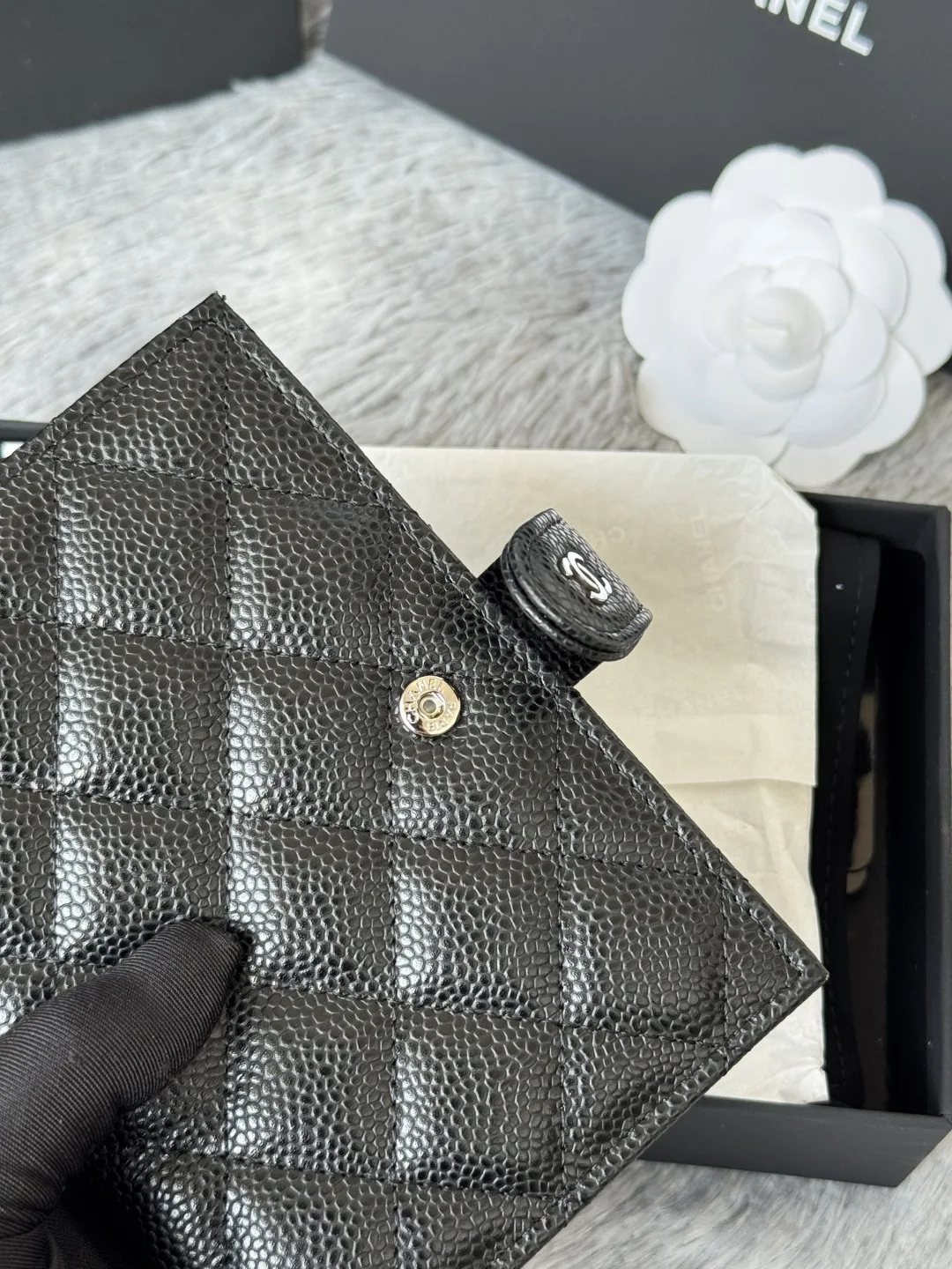 Chanel AP3196 Passport Bag Multi-functional Passport Holder - Detail view 12