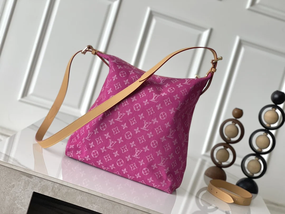 Louis Vuitton M95210 Large Vintage Bag Purple - Detail view 3