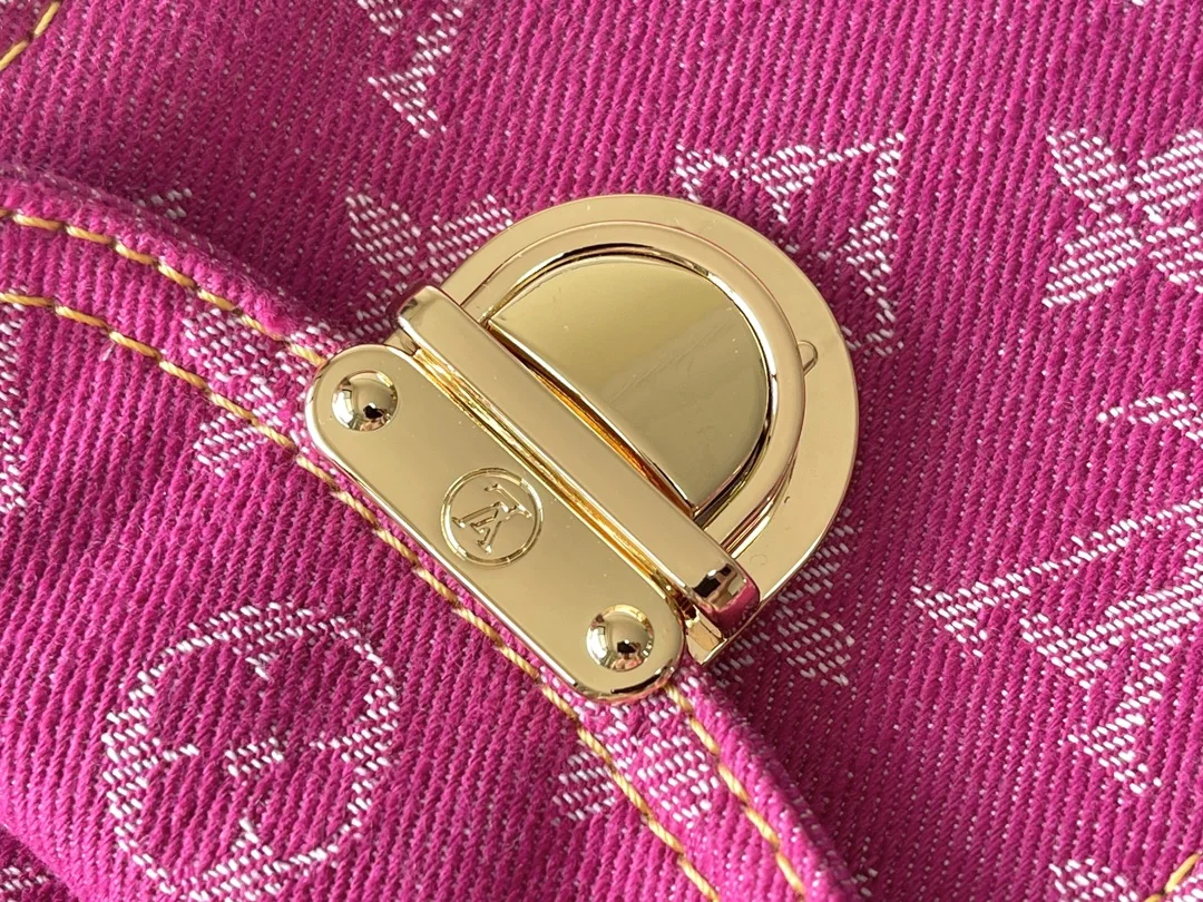 Louis Vuitton M95210 Large Vintage Bag Purple - Detail view 5