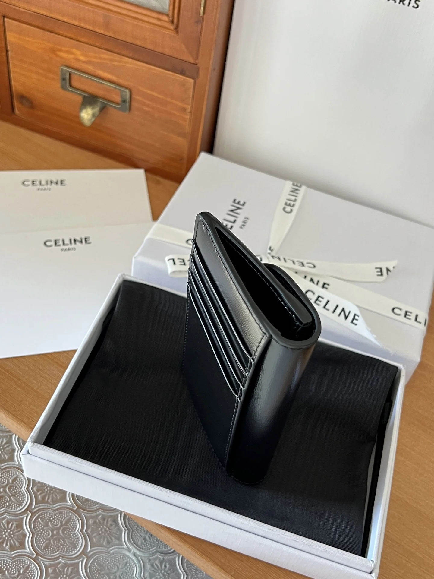 Celine 10P073 TRIOMPHE flip wallet card holder - Detail view 6
