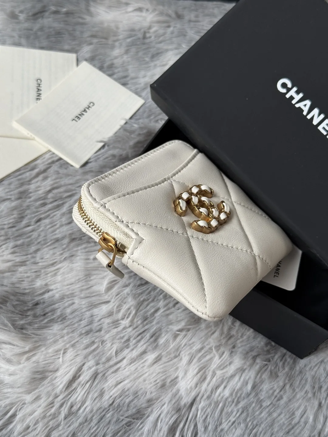 Chanel AP2086 Coin Purse - Detail view 5