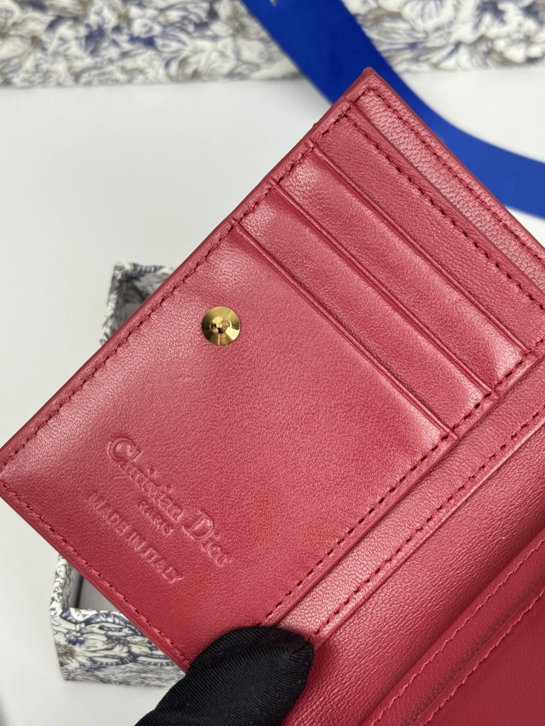 Dior S6037UBHZ_M928 Caro Dahlia Lambskin Card Holder Wallet - Detail view 8