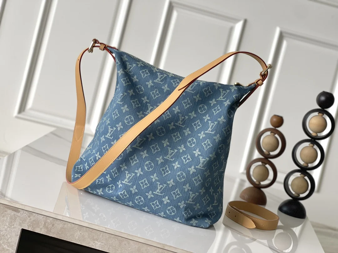 Louis Vuitton M95048 Vintage Collection, Discontinued Limited Edition - Detail view 3